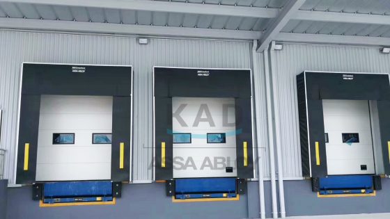 cua-truot-len-tran-over-head-door