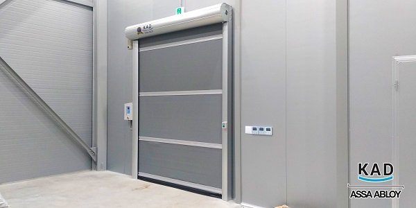 cửa cuốn màn nhựa pvc đạt tiêu chuẩn chất lượng cao