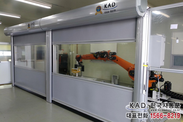 sử dụng cửa cuốn nhanh kad2000s cho không gian hẹp