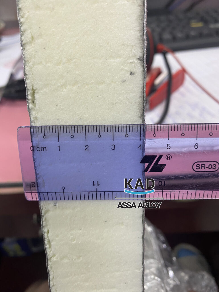 Kích thước tấm panel cửa trượt trần